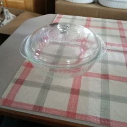 Vintage Pyrex Two Quart Casserole Bowl With Lid 