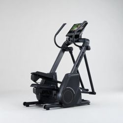 Nordic Track X16 Elliptical With 16" Touchscreen and 26 Resistance Levels - Like New - Charleston, SC