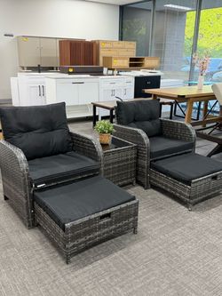 5-Piece Wicker Outdoor Patio Chair Set with Ottomans✨PE Rattan Conversation Furniture Set Featuring Hidden Footrests and Matching Table, Perfect for B