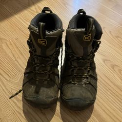 Boys Size 7 Keen Hiking Boots 