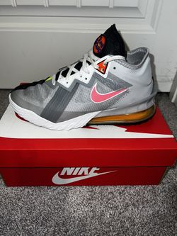 Nike Lebron 18’s Loony Toons Bugs Vs. Marvin Court Shoe