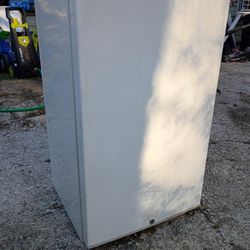 Mini Fridge 3x3 