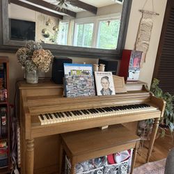 Free Wurlitzer Piano And Bench