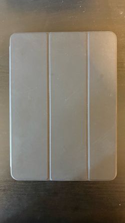 iPad Air 4th generation 11.5in w/ Apple Smart Case