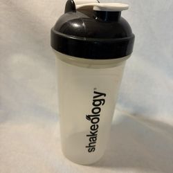 Shakeology Standard Shaker Bottle