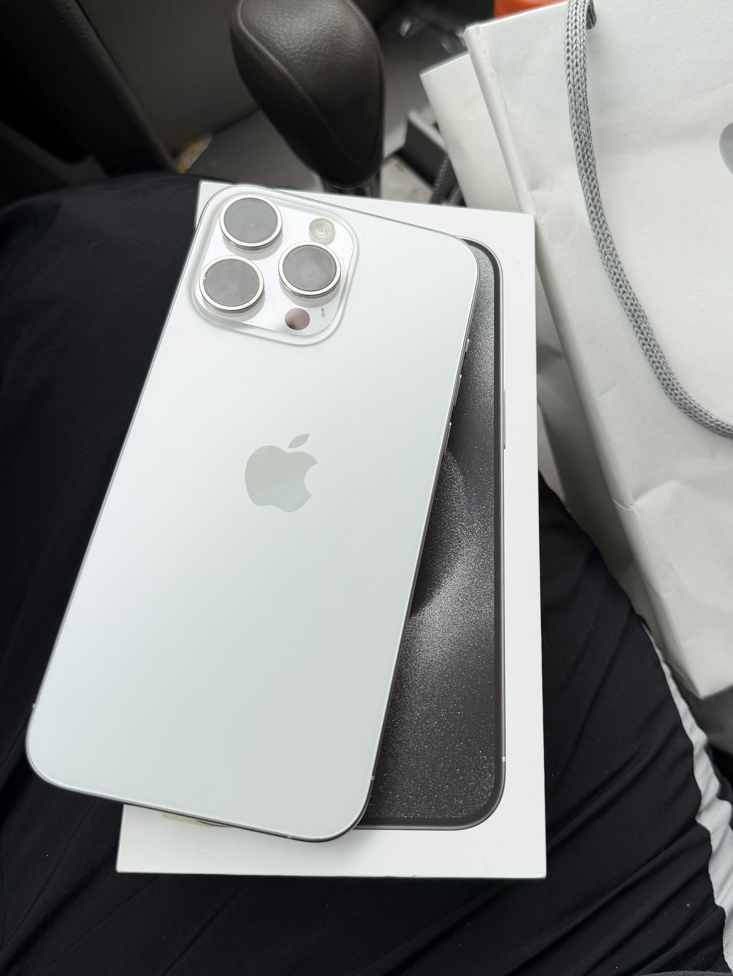 iPhone 15 Pro Max 1tb