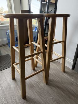 Sturdy Wood Bar Stools