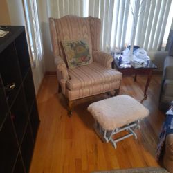 CHAIR WITH OTTOMAN