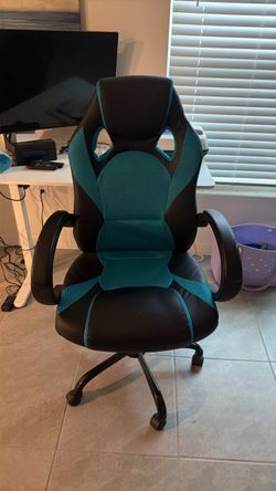 Black and Teal Racing Style Gaming Chair