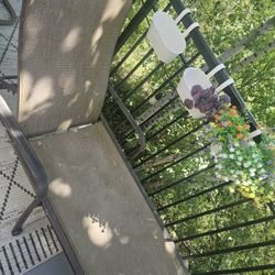 Free Lounge Chair