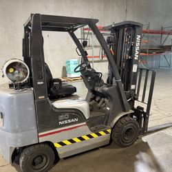 Forklift 