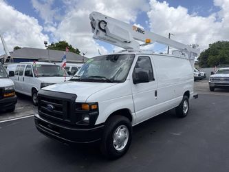 2011 Ford E-350 Super Duty