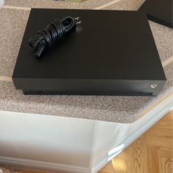 Xbox One X (1)
