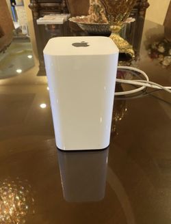 Apple Airpot Extreme Base Station