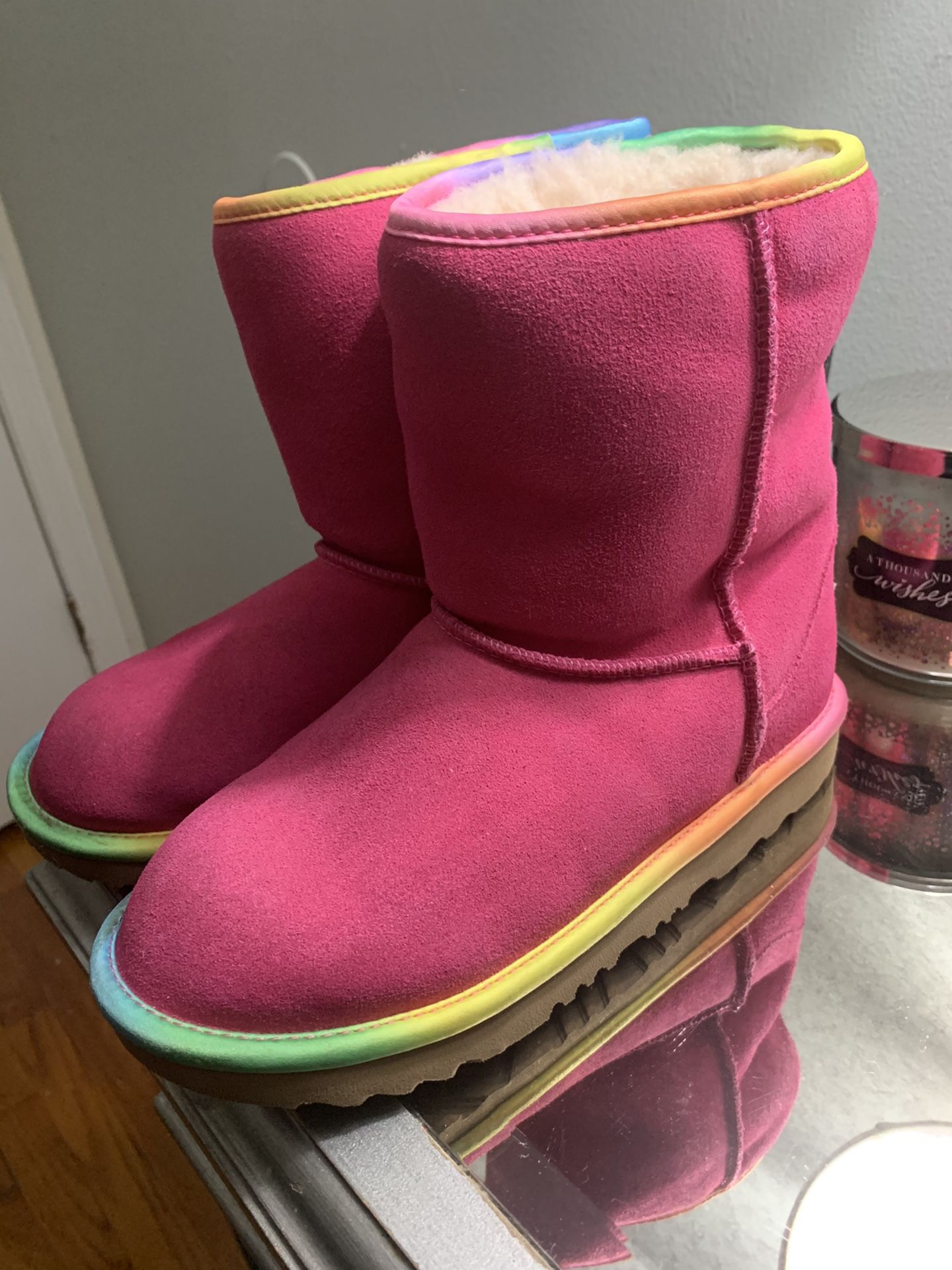 Ugg Boots Girls size 4