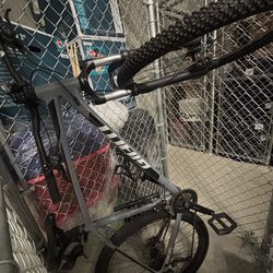 Giant Tallon 2910 bike , bicycle like new