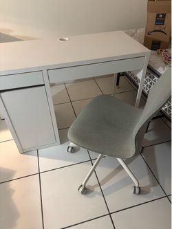 Desk with chair