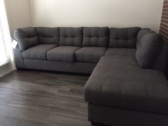 BRAND NEW SECTIONAL SOFA