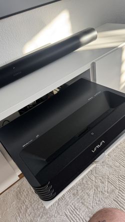 VAVA Chrome 4K Ultra Short Throw Laser Projector (Harman Kardon, Excellent Condition)