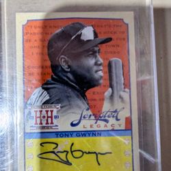 Tony Gwynn Autographed Card