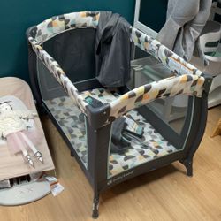 Baby Trend Pack N Play With Bassinet Insert