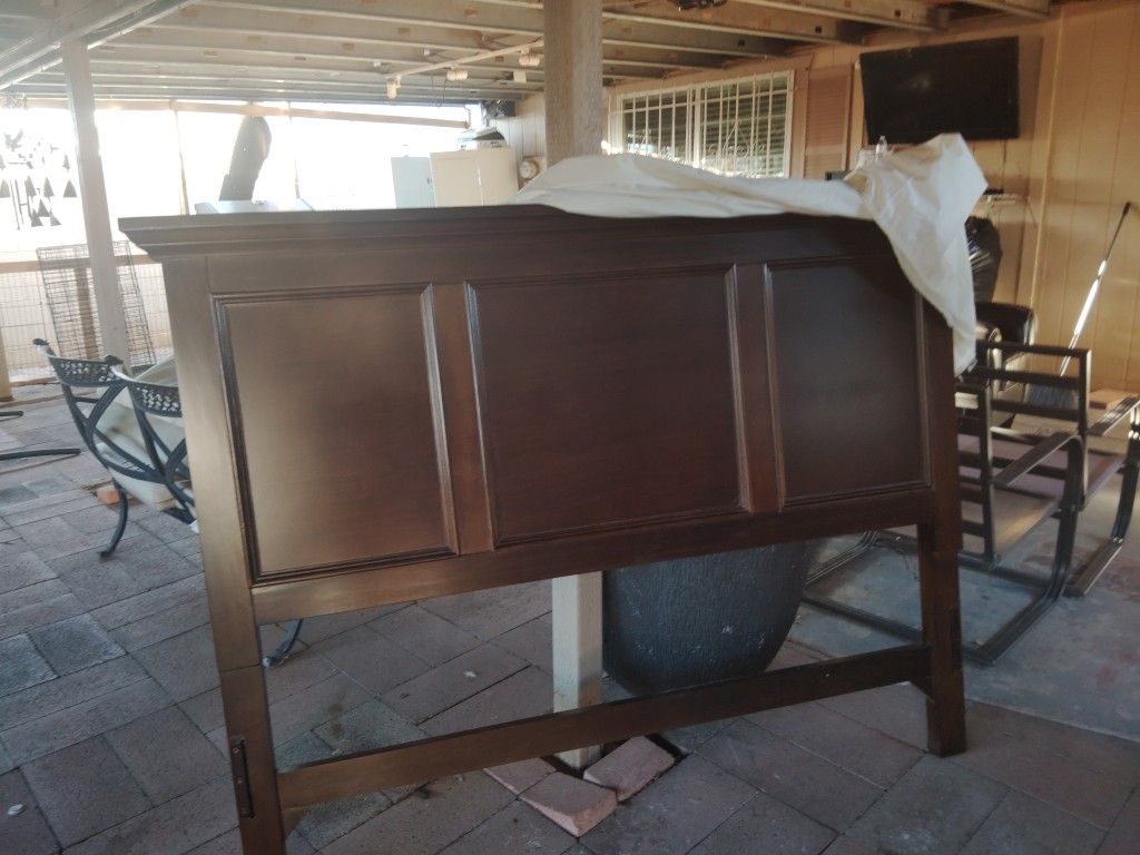 Cama Queen Buenas Condiciones