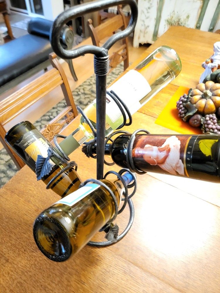 🍷 Vintage Wrought Iron 4-Bottle Wine Rack – Rustic Black Metal Display