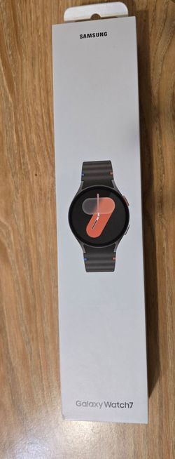 Samsung Galaxy Watch7 40mm – Brand New, Sealed! ⌚️✨