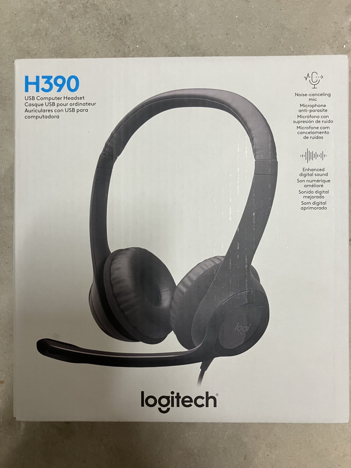Logitech H390 USB Computer Headset with Enhaced Digital Audio and in-Line Controls Fine-Tuned Drivers, Noise-Canceling Microphone, USB-A Connector