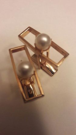 CUFFLINKS