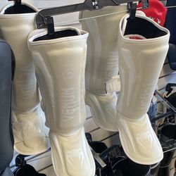 Venum Elite Shin Guards 