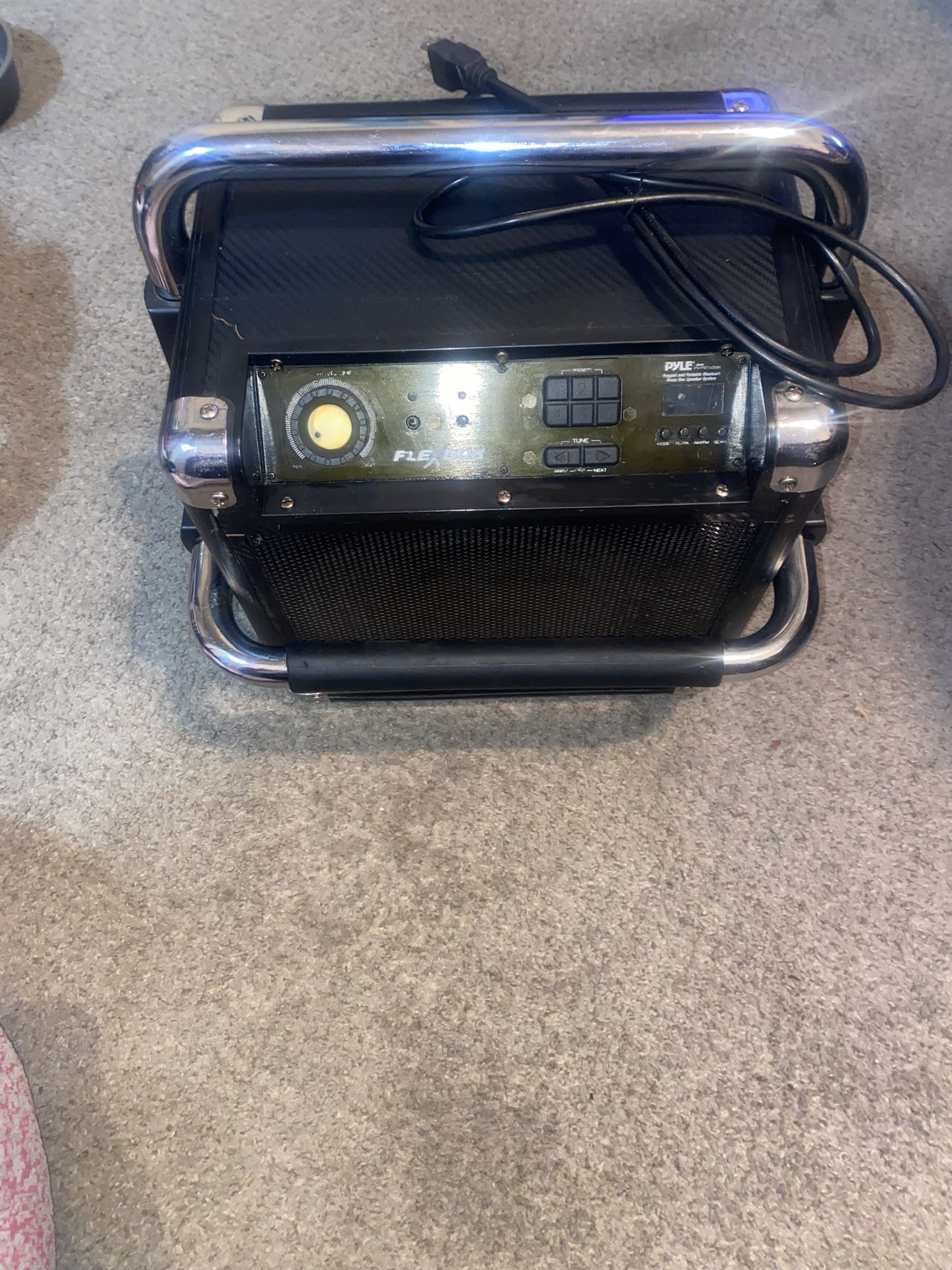 🎶 Rugged Pyle Bluetooth Boombox Speaker – Powerful Sound, Portable & USB Compatible!