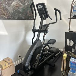 Nautilus E618 Elliptical