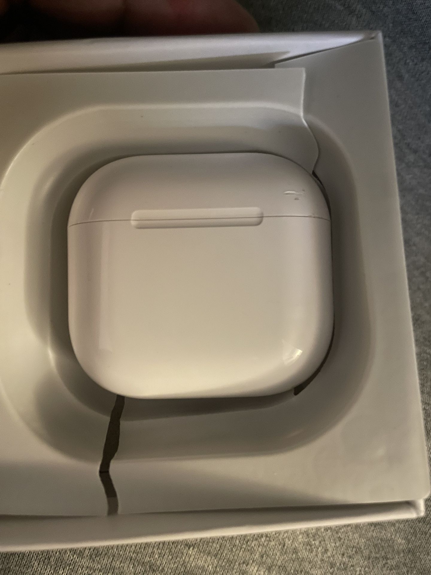 Airpod 4