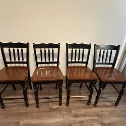 Solid Wood Table With 4 Solid Wood Chairs