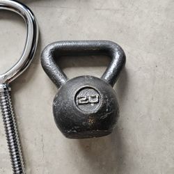 20 lb Cast Iron Kettlebell - Great Condition
Price: $10