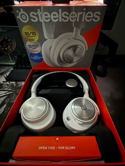 SteelSeries Arctic Nova Pro Wireless