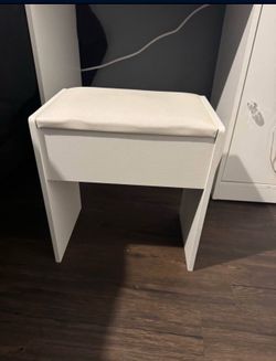 Vanity stool!