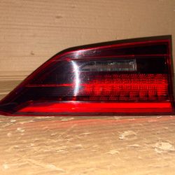 2019 2020 2021 Infiniti QX50 Left Inner Tail Light OEM