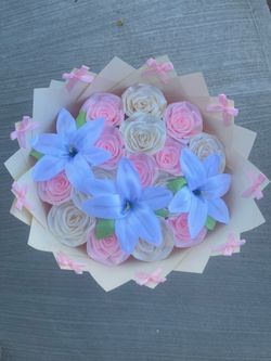 bouquets- Artificial and Natural flowers