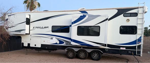 Eclipse Stellar 5th Wheel Toy Hauler