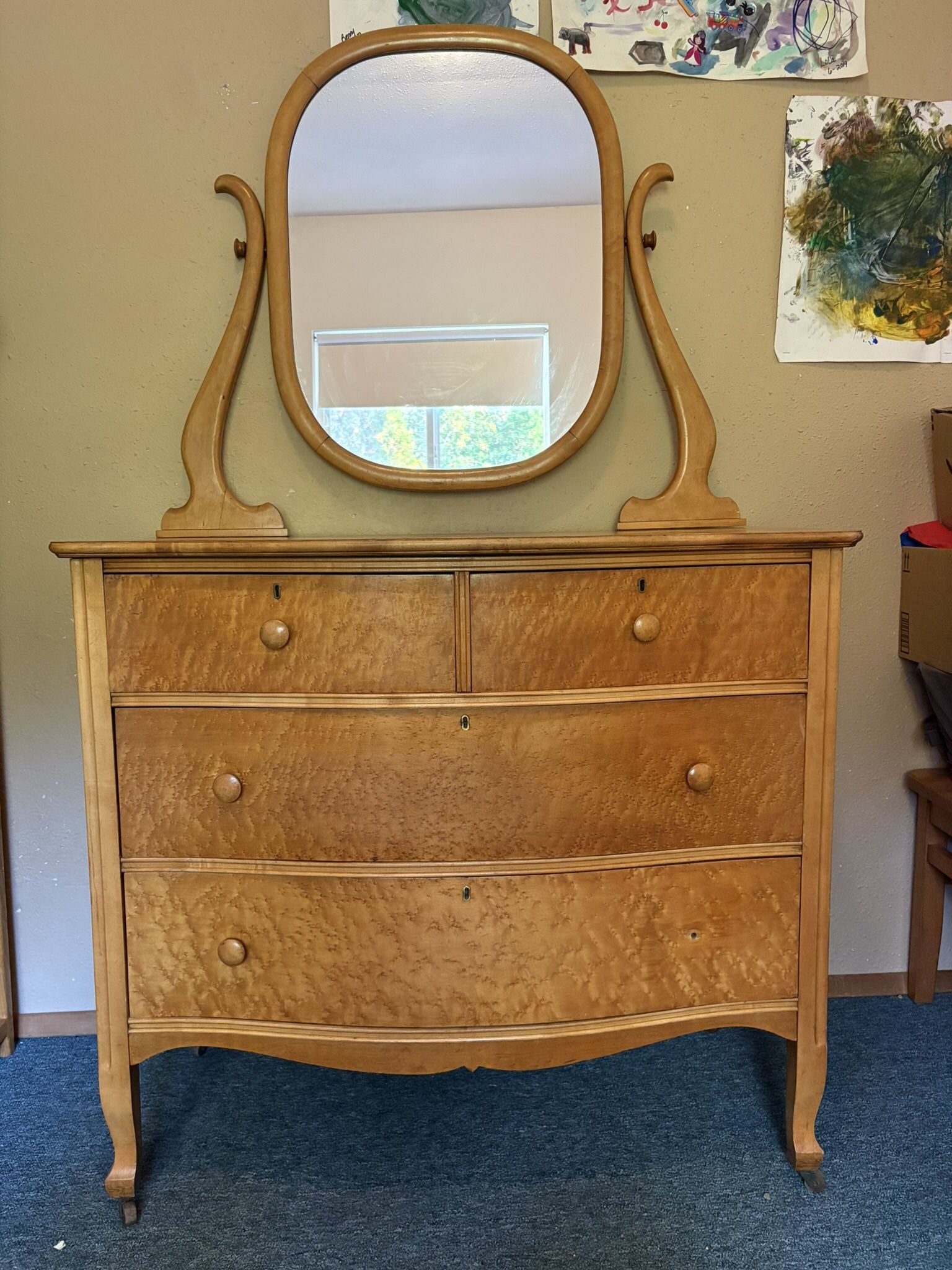 MAPLE DRESSER