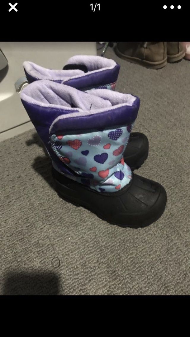 Kids snow boots ❄️