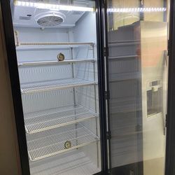 Refrigerador Comercial En Buenas Condiciones Con 2 Meses De Garantía Delivery Disponible 