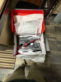 Air Jordan 4 Retro Infrared Sneakers Size 10