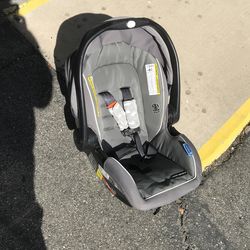 Baby car se at backward facing