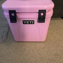 Rare Discontinued New With Tag Pink Yeti Roadie Cooler