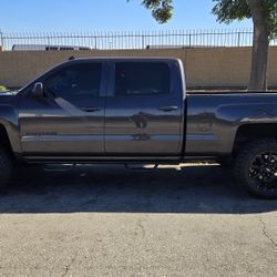 2014 Chevrolet Silv15 LT Truck