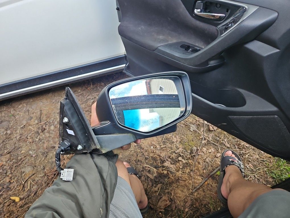 2015 Honda Crosstour Passenger Side Mirror With Camera