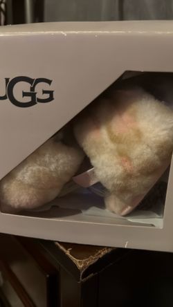 Ugg sandles